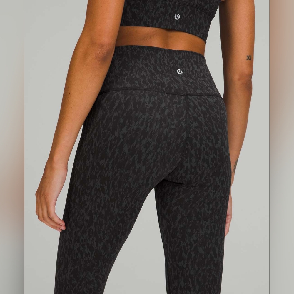 Lululemon Wunder Under leggings
